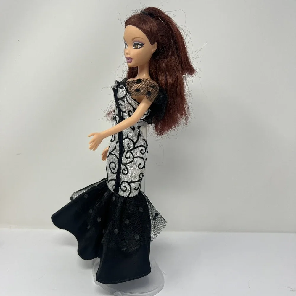 My Scene Barbie Doll CHELSEA Straight Reddish Brown Hair and Brown‎ Eyes